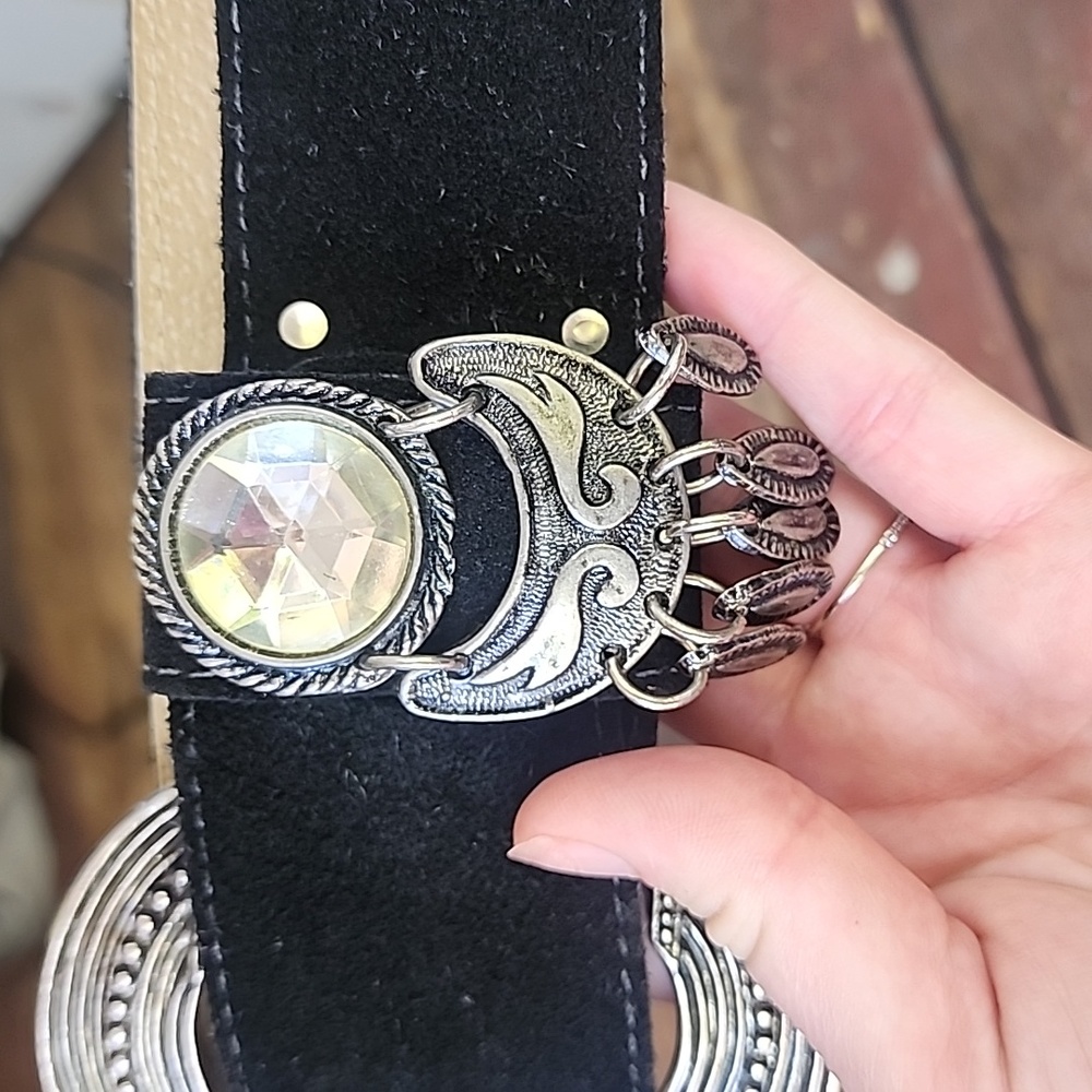 Western Boho Suede Metal Rhinestone Chunky Belt - Picture 3 of 11